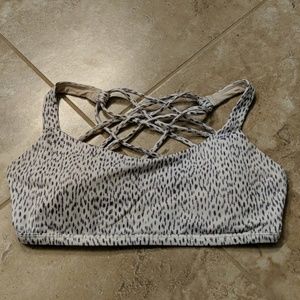 Lululemon sports bra